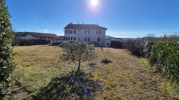 villa in vendita a Clivio