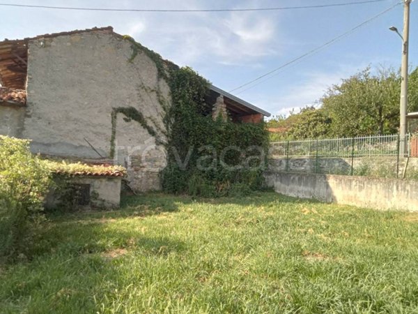 casa indipendente in vendita a Cocquio-Trevisago