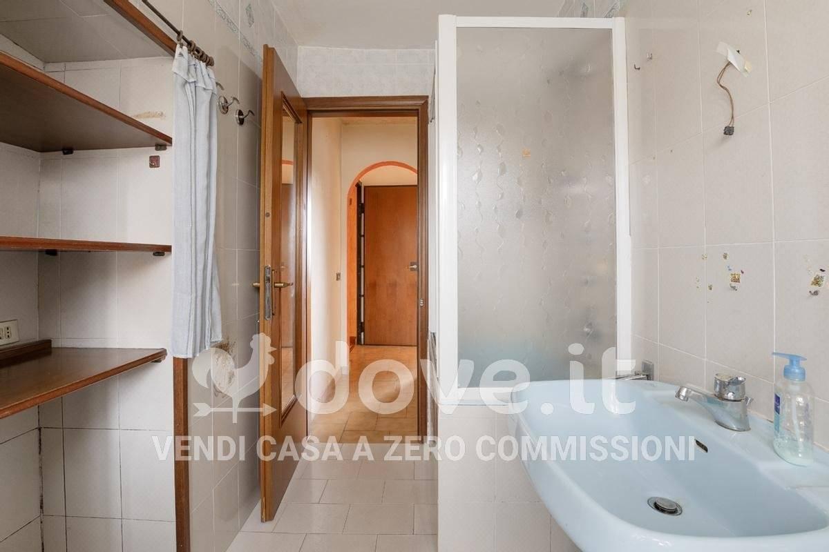 casa indipendente in vendita a Cocquio-Trevisago