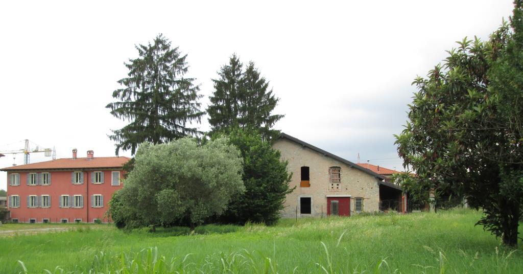 negozio in vendita a Cocquio-Trevisago