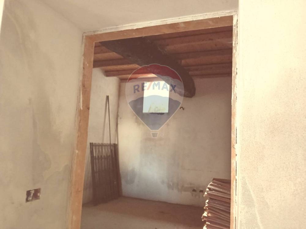 casa semindipendente in vendita a Cocquio-Trevisago
