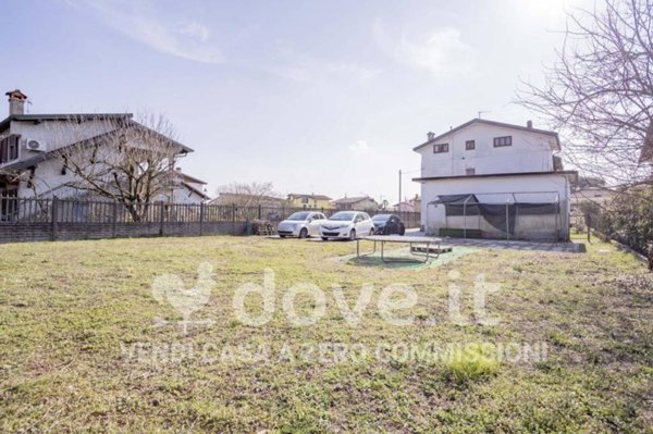 casa indipendente in vendita a Cocquio-Trevisago