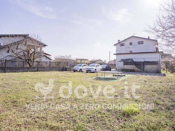 casa indipendente in vendita a Cocquio-Trevisago