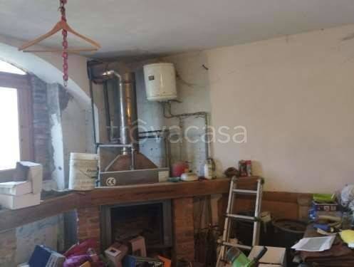 appartamento in vendita a Cocquio-Trevisago