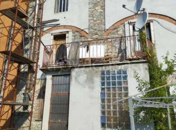 appartamento in vendita a Cocquio-Trevisago