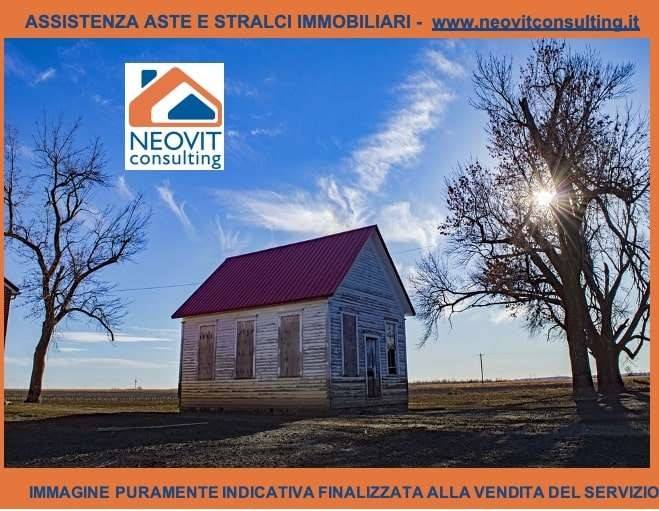 appartamento in vendita a Cocquio-Trevisago