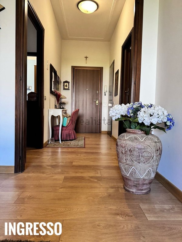 appartamento in vendita a Cocquio-Trevisago