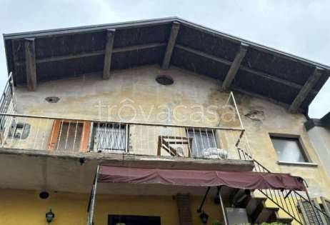 appartamento in vendita a Cocquio-Trevisago