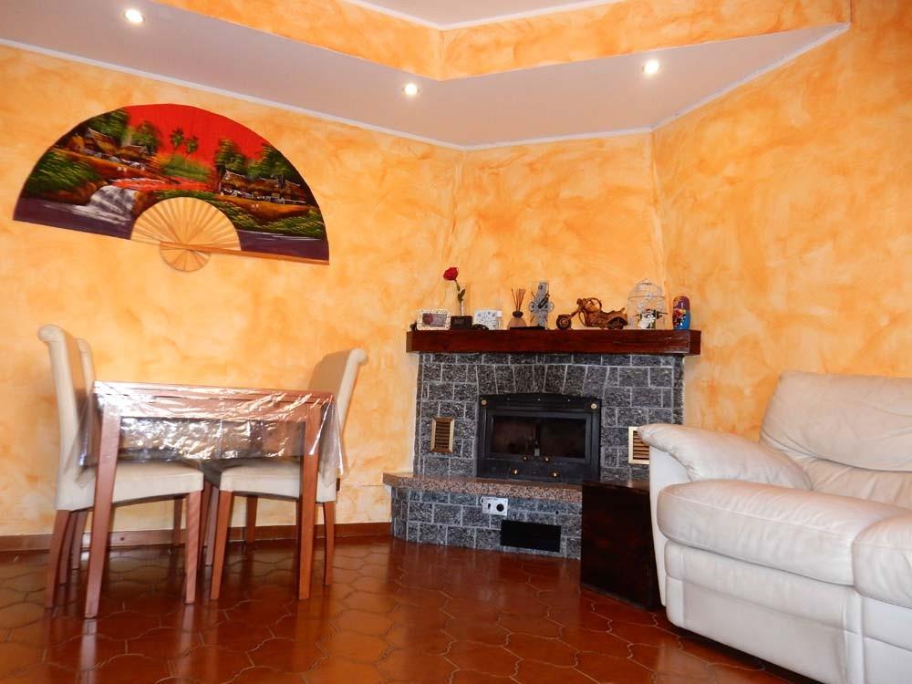 appartamento in vendita a Cocquio-Trevisago