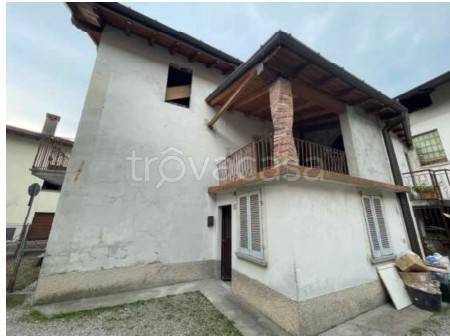 appartamento in vendita a Cocquio-Trevisago