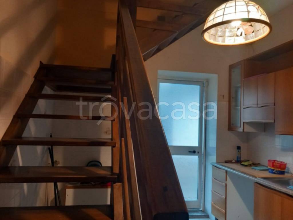 appartamento in vendita a Cocquio-Trevisago