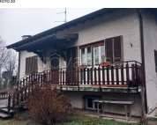 appartamento in vendita a Cocquio-Trevisago