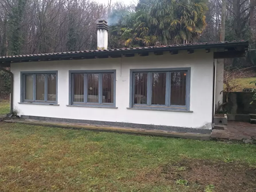 casa indipendente in vendita a Cocquio-Trevisago