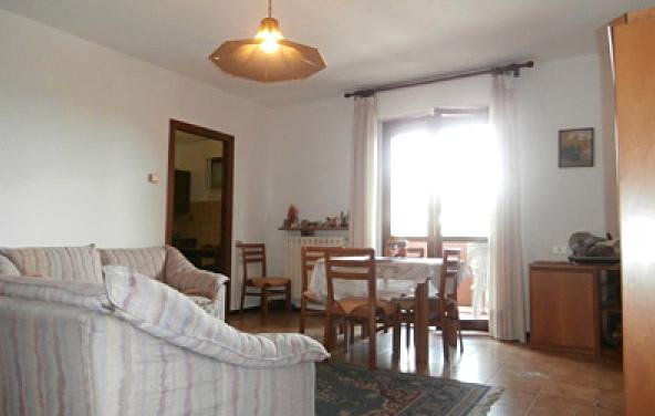 appartamento in vendita a Cocquio-Trevisago