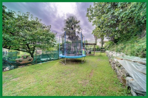 appartamento in vendita a Cocquio-Trevisago