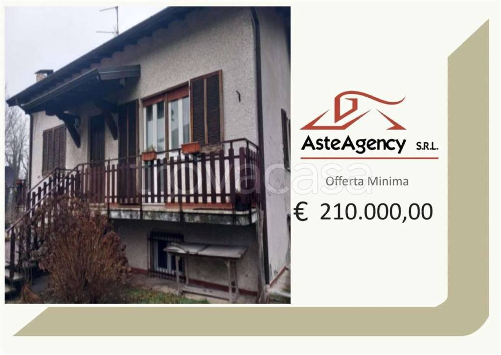 appartamento in vendita a Cocquio-Trevisago