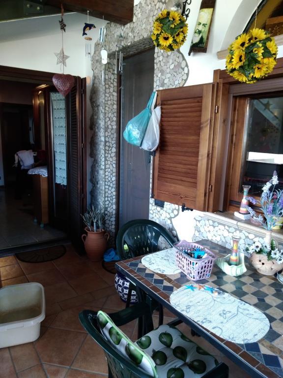 appartamento in vendita a Cocquio-Trevisago