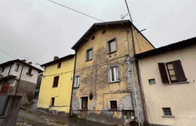 terreno edificabile in vendita a Cocquio-Trevisago