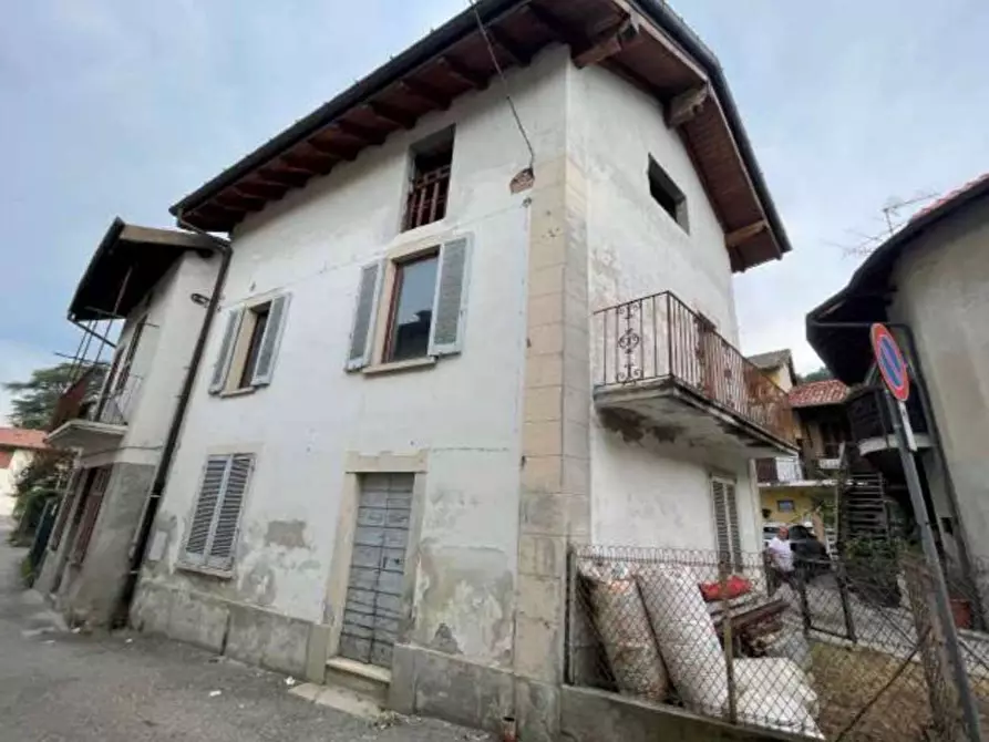 appartamento in vendita a Cocquio-Trevisago