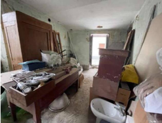 casa indipendente in vendita a Cocquio-Trevisago