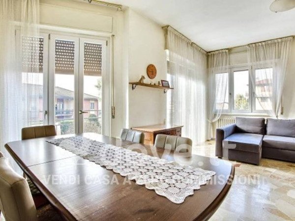 appartamento in vendita a Cocquio-Trevisago