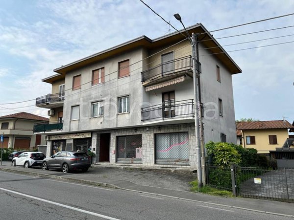 appartamento in vendita a Cocquio-Trevisago