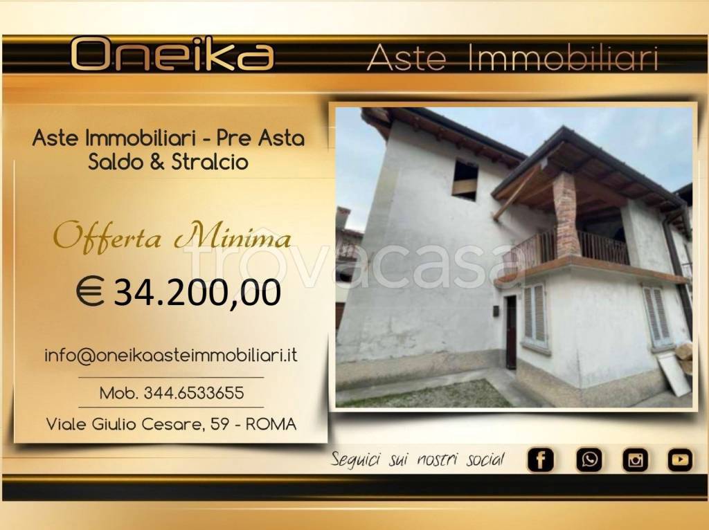 casa indipendente in vendita a Cocquio-Trevisago