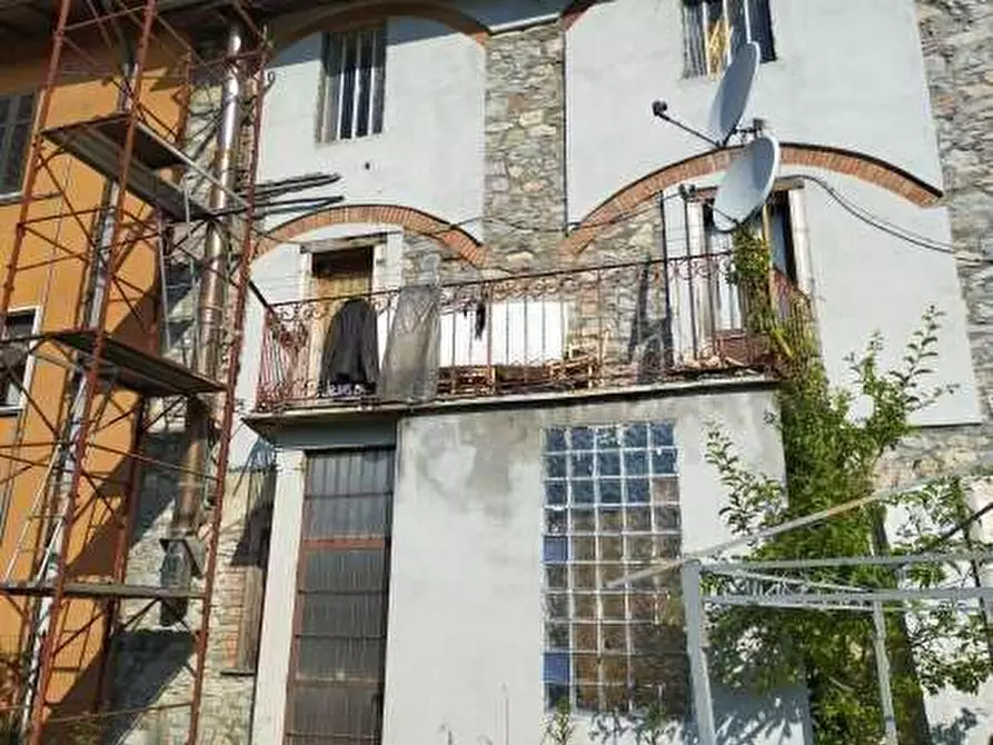 appartamento in vendita a Cocquio-Trevisago