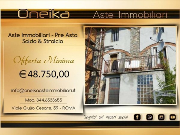casa indipendente in vendita a Cocquio-Trevisago