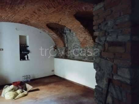 appartamento in vendita a Cocquio-Trevisago