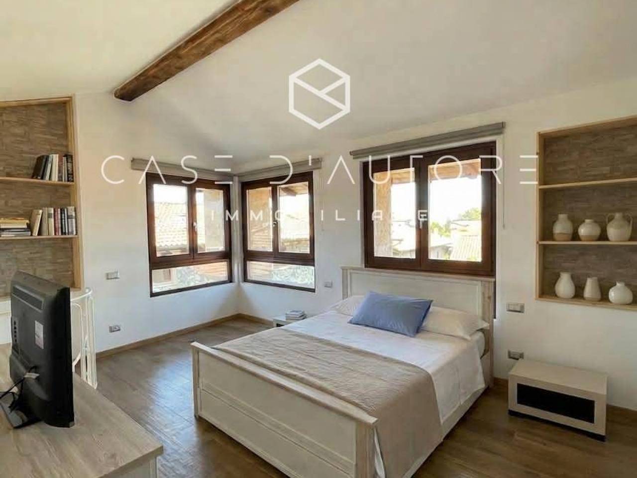 casa indipendente in vendita a Cocquio-Trevisago