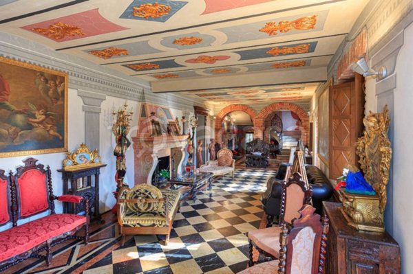 casa indipendente in vendita a Comabbio