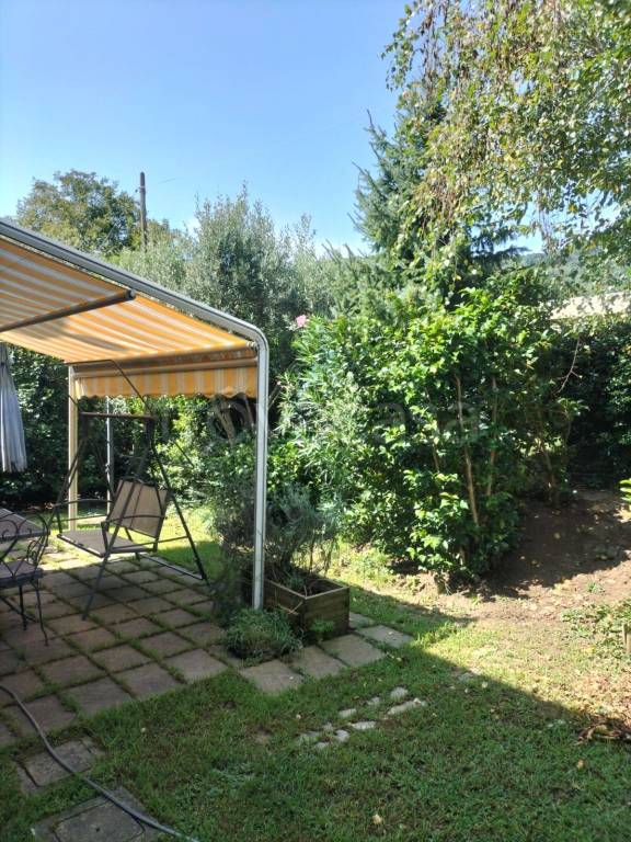 appartamento in vendita a Comabbio