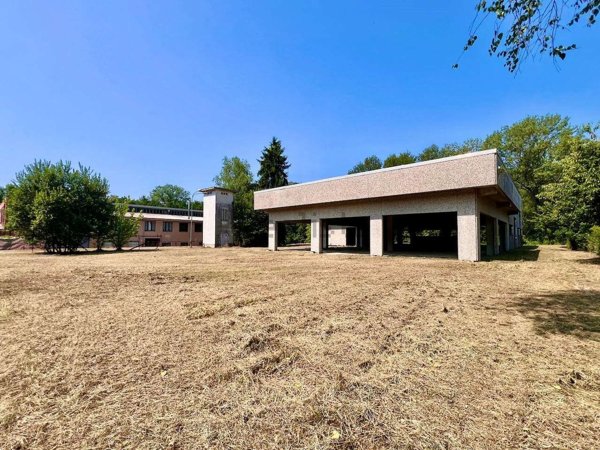 casale in vendita a Comabbio