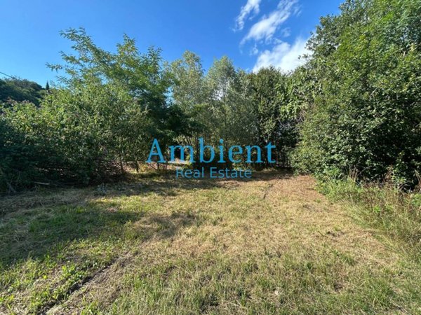 terreno edificabile in vendita a Comabbio