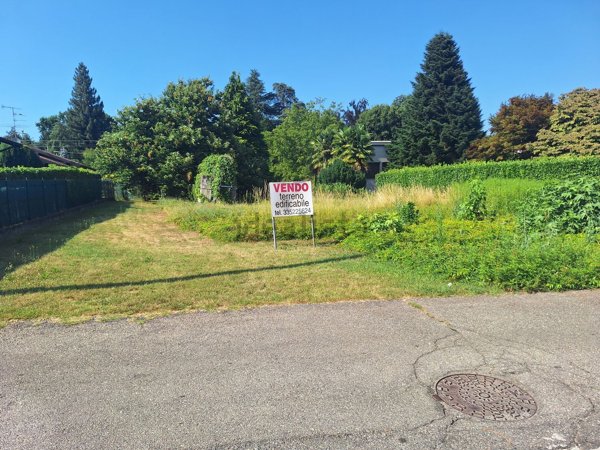 bifamiliare in vendita a Comabbio