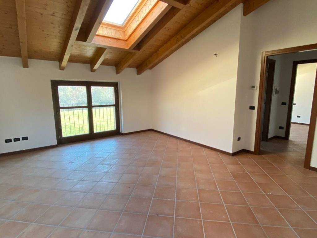 appartamento in vendita a Comabbio