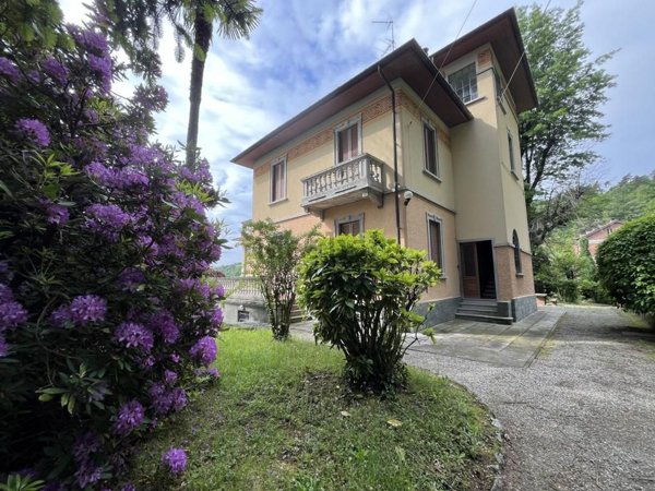 casa indipendente in vendita a Comabbio