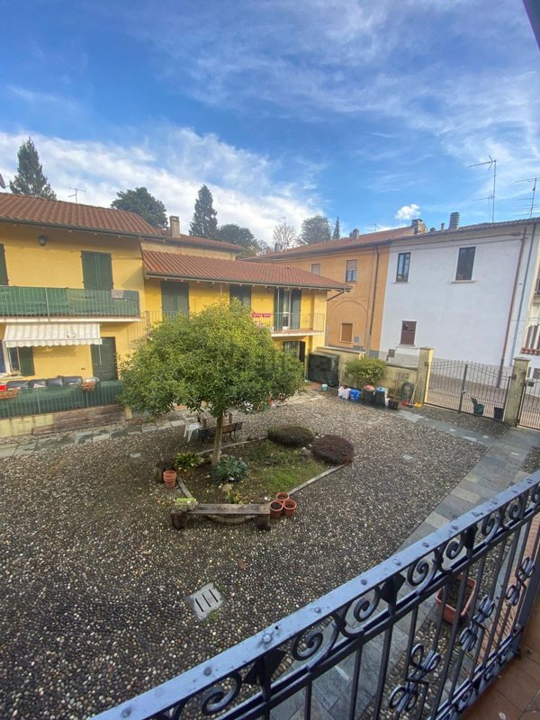 appartamento in vendita a Comabbio