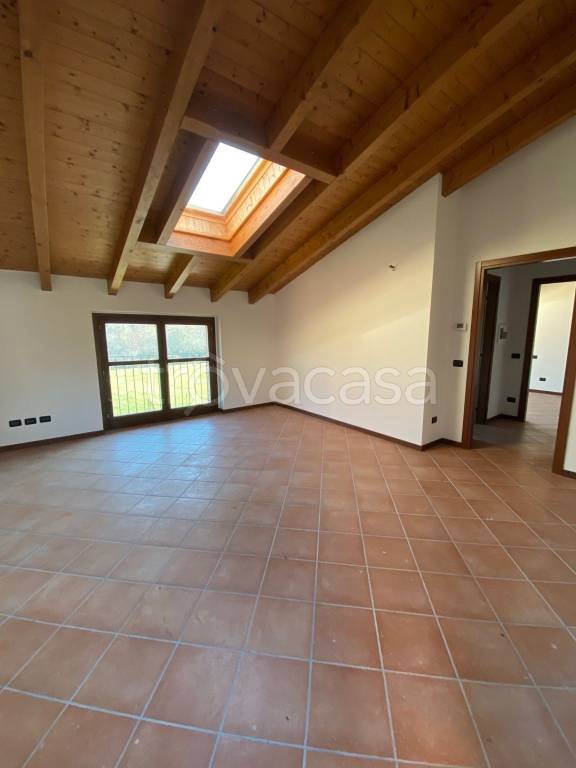 appartamento in vendita a Comabbio