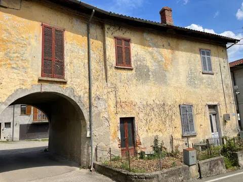 casa indipendente in vendita a Comabbio
