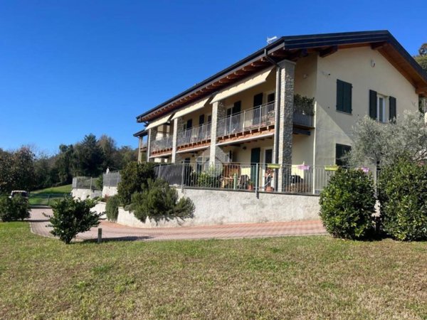 appartamento in vendita a Comerio