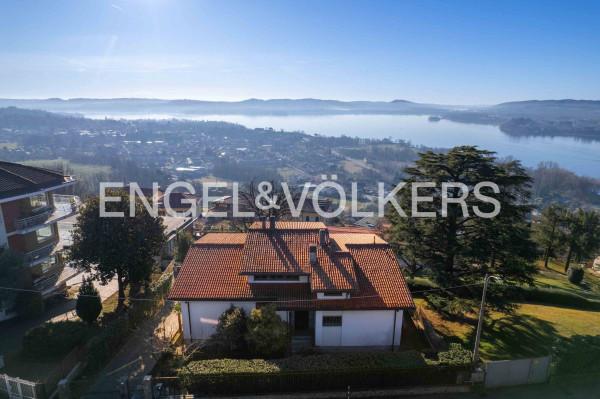 casa indipendente in vendita a Comerio in zona Orocco