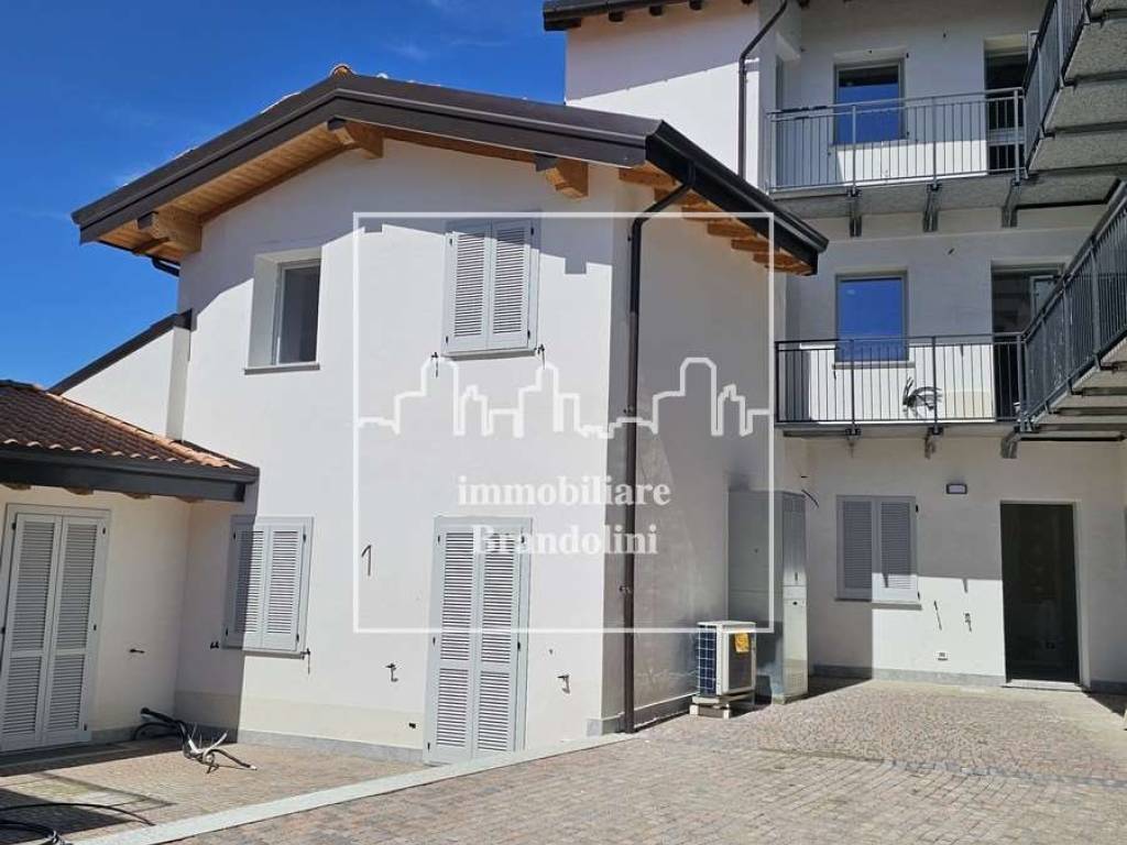 appartamento in vendita a Comerio