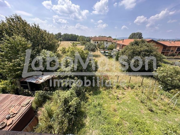 terreno edificabile in vendita a Comerio in zona Muro