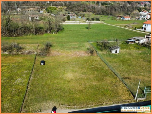 terreno agricolo in vendita a Comerio