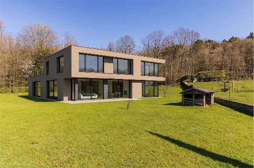 casa indipendente in vendita a Comerio in zona Mattello