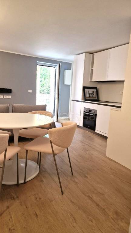 appartamento in vendita a Comerio