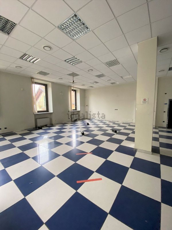 casa indipendente in vendita a Comerio