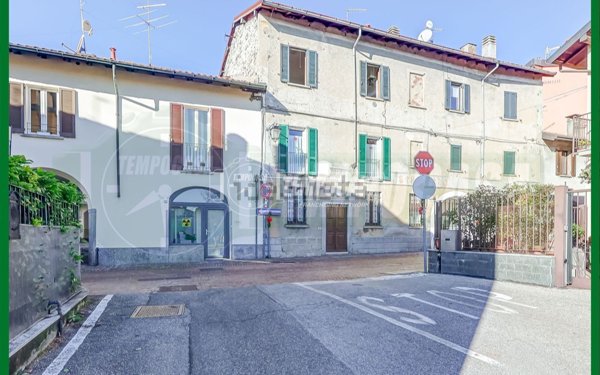 appartamento in vendita a Comerio